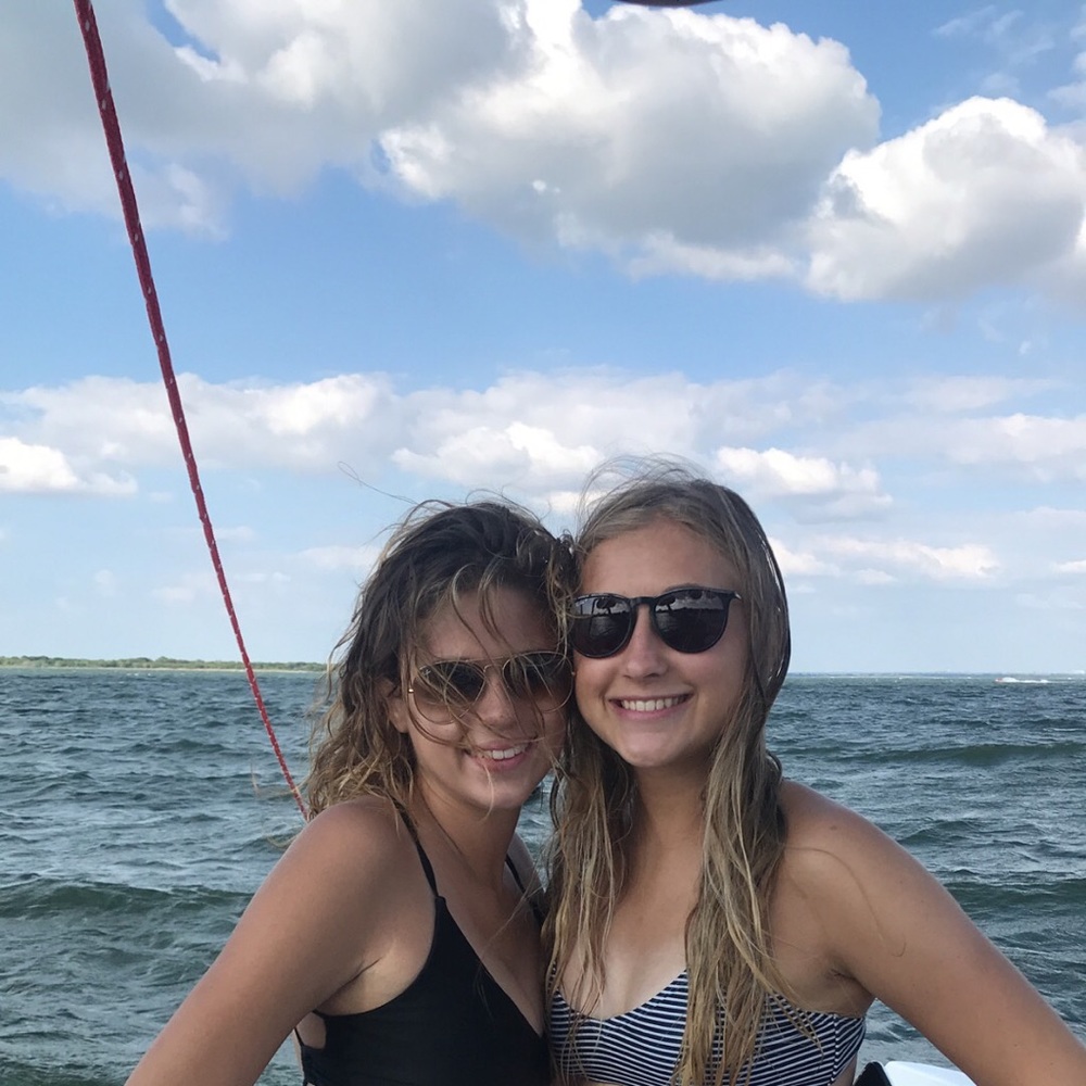 Meet your Posher, Natalie